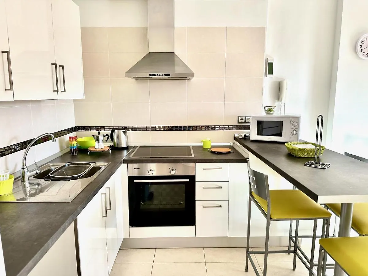 Pambnb - Cozy Seaview Apartment With Gym & Kids Park Bajamar