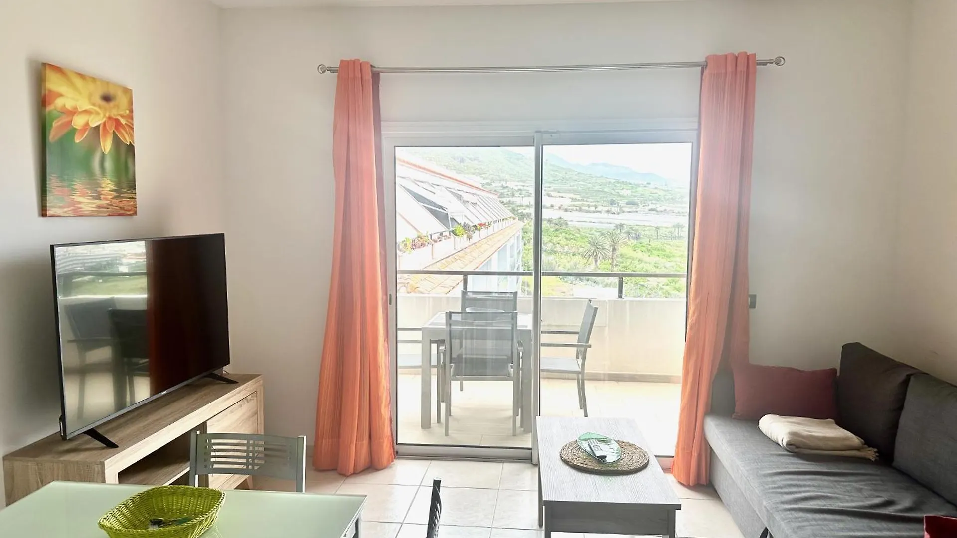 Pambnb - Cozy Seaview Apartment With Gym & Kids Park Bajamar